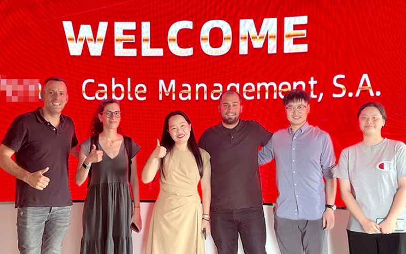 多家外企来访 PA视讯官方集团品质走向世界